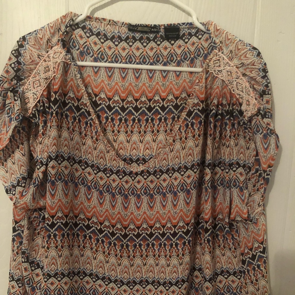 Miss Me V Neck Patterned Shirt 👚
